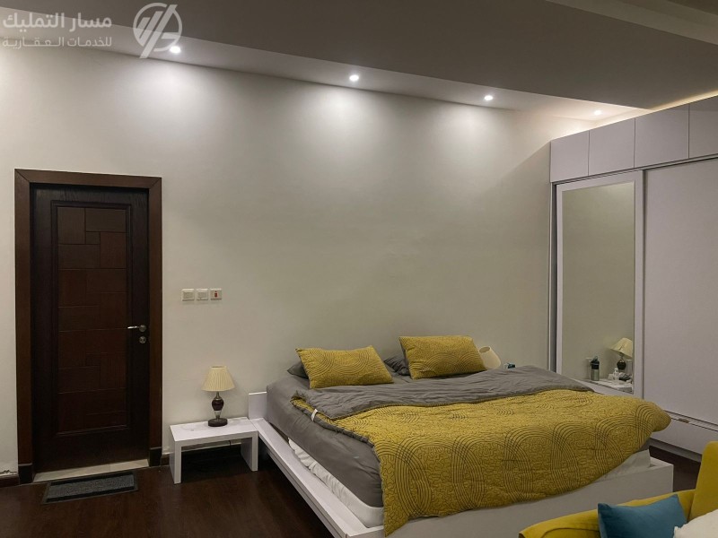 Photo by Daniel J. Schwarz